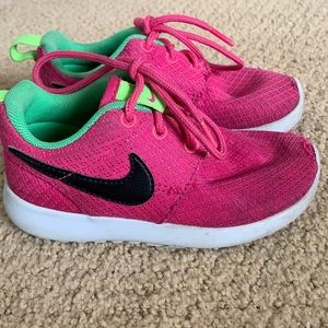 Toddler Girls Nike Shoes Size 9